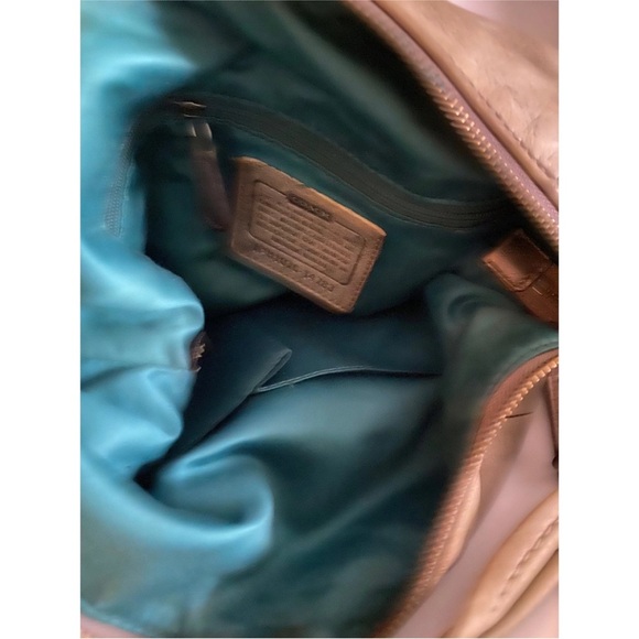 Coach vintage metallic gray silver distressed leather crossbody handbag - Picture 11 of 11